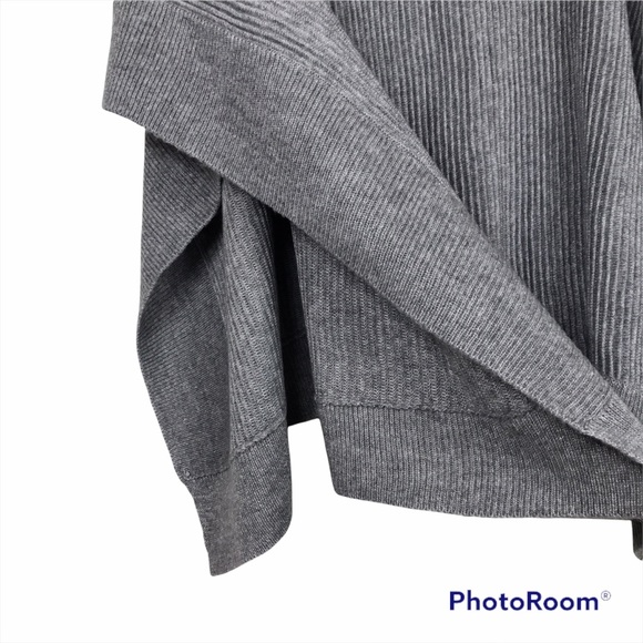 Loft Gray Ribbed Knit Poncho - Picture 7 of 11